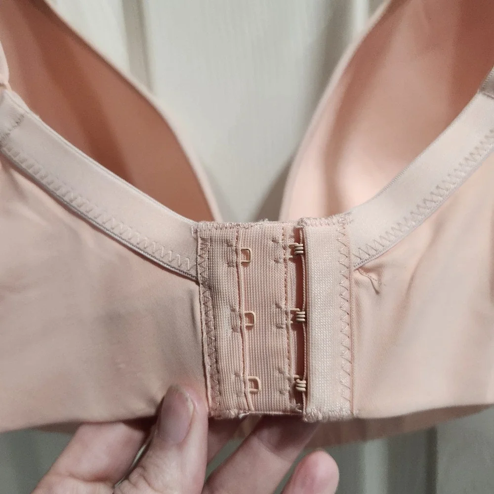 Honeydew 40C‎ Lightly Lined Wireless Bra Peach Smooth Stretch Everyday Comfort